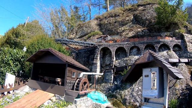 Мини - деревня Чёрного леса. Mini-Schwarzwald-Dorf Varnhalt. Пасхальные «покатушки». Часть первая. смотреть онлайн