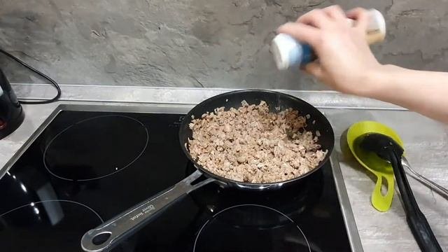 Запеканка с кабачками и фаршем! Пальчики оближешь)