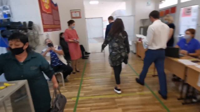 #Мэр #Швец#Анапы пришёл на#УИК 02-04 проголосовал.Пообещал в понедельник что позвонят для встречи смотреть онлайн