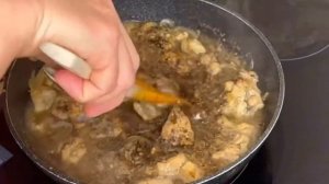 Мясо кролика в сливочно-грибном соусе