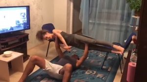 Жим лежа девушкой