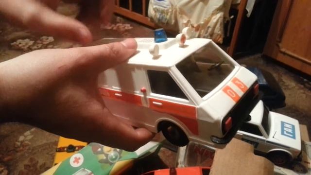 Игрушка СССР РАФ-2203 Скорая помощь (Новый с коробкой и документами)\USSR  NEW TOY RAF