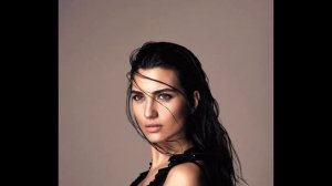 Туба Бюйюкюстюн (Tuba Büyüküstün) - турецкая актриса театра и кино, модель. Биография, личная жизнь