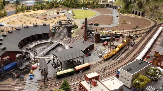 Паровозное депо, Гранд макет смотреть онлайн