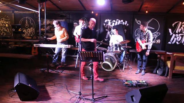 "Прощай, и помни обо мне!" - фраза, которая вполне может стать мемом... смотреть онлайн