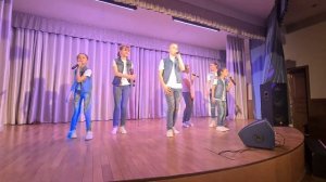 с песней Современные дети (Арт-студия Питер-Пэн)