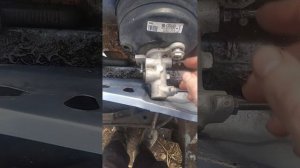 Як зняти вакуум тормозів Пассат б5 Ауді А4