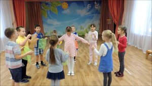 Подвижная игра "Пугало"