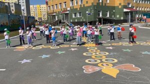 Танцевальный флешмоб «Ура! Зажигает детвора!»