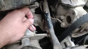 Opel kadett E 1.6 i 1991р. Де знаходиться датчик температури охолоджувальної рідини.