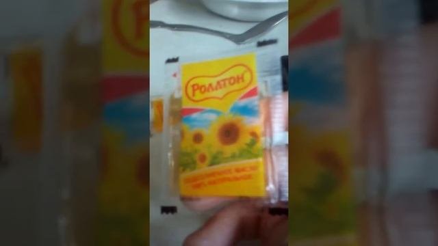 Обзор на роллтон(2х) и сухарики хрустим