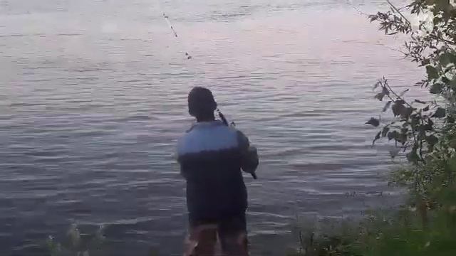 Веселый рыбак смотреть онлайн