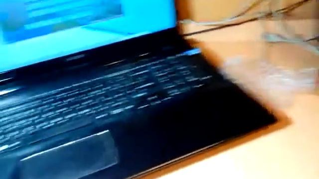 Динозавор и хендгам смотреть онлайн