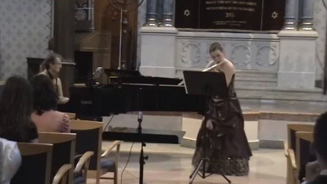 Rodrigo: Concierto pastoral I. Allegro смотреть онлайн