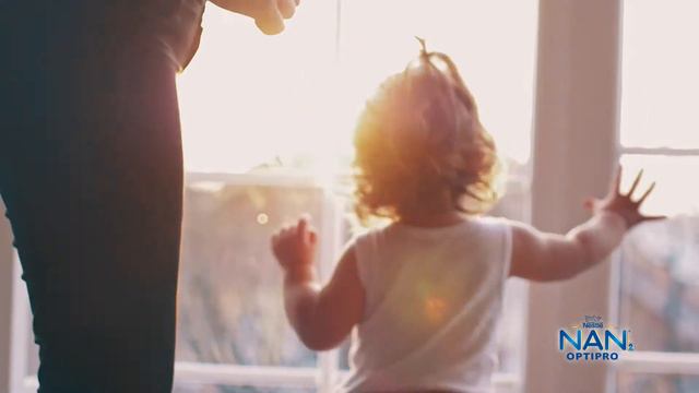 NAN Optipro lait de suite soutient la croissance de votre enfant смотреть онлайн