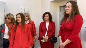 В Нижневартовске провели «Красное платье - сердце женщины» для жён и матерей мобилизованных югорчан