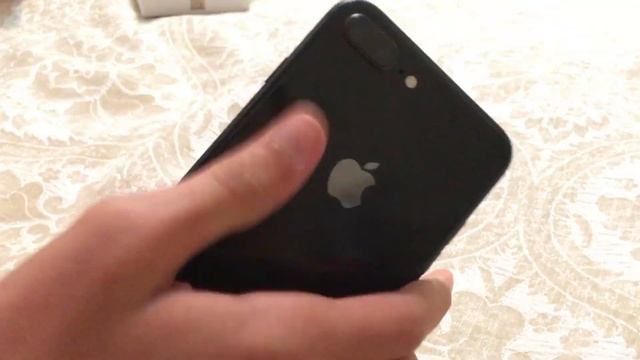 Распаковка IPhone 8 Plus