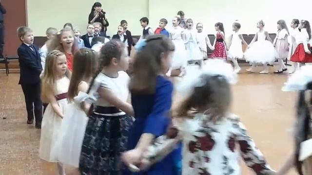 Новый год в школе первый класс. смотреть онлайн