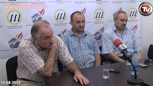 BAKU CITY HALL CONTINUES TO TEAR DOWN NEWSPAPER KIOSKS смотреть онлайн