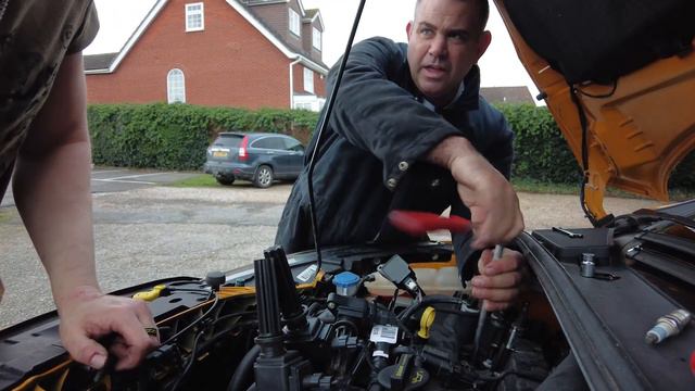 Ford focus ST MK3 changed spark plugs and oil ready for dyno run смотреть онлайн