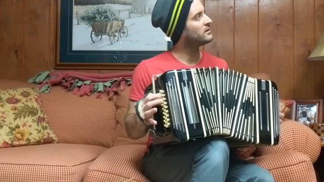 Demo: 1950s Star Streamline Concertina - Key of C смотреть онлайн
