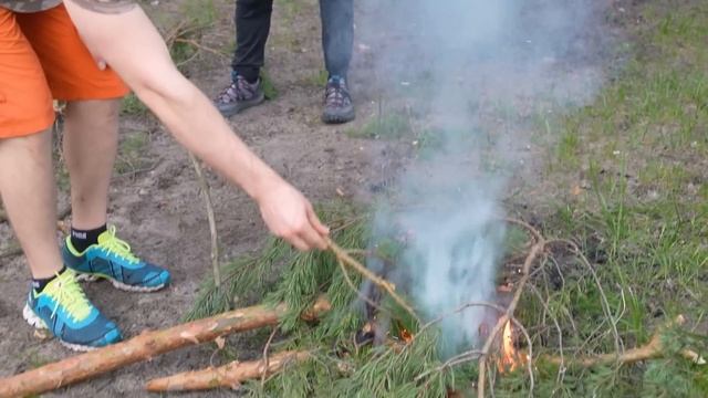 ВЫЖИВАНИЕ с ОДНОЙ ЛОПАТОЙ в Лесу