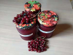 Соус к мясу из красной смородины