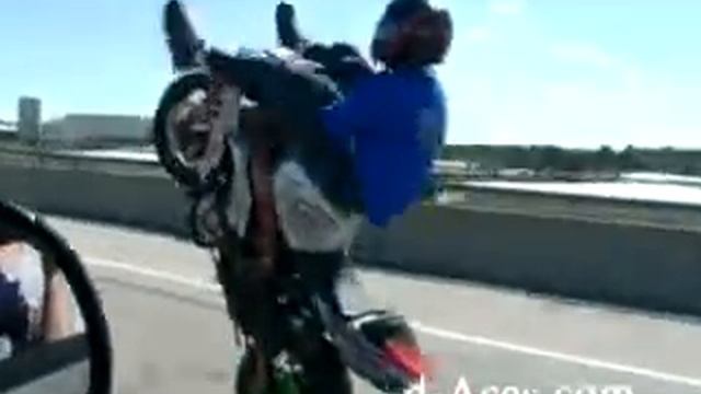 d-Aces Superbike Stunt Riding смотреть онлайн