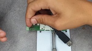 توصيل ذراع التحكم الاسلكية xbox360 بالحاسوب// make a Xbox 360 controller wireless receiver for PC