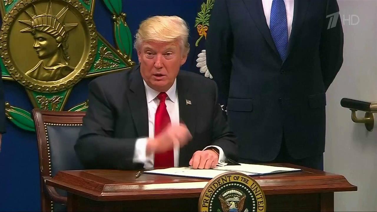 В США и Великобритании накаляются страсти вокруг миграционного указа Дональда Трампа