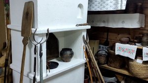 Экспозиция «Русская изба» Тевризского историко-краеведческого музея имени К.П. Кошукова