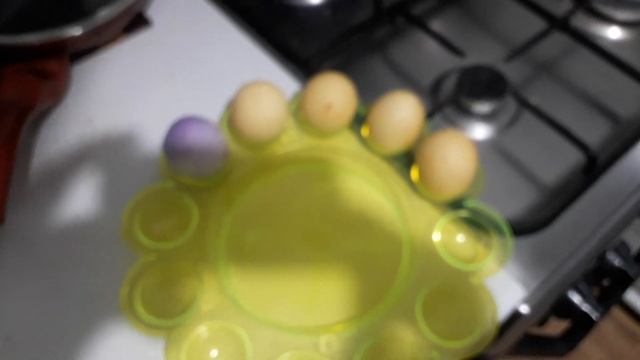 Как красиво покрасить яйца на пасху смотреть онлайн