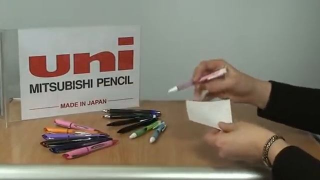 Ручки uni-ball Jetstream пишут даже на весу!