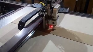 Вибронож с ЧПУ для раскроя. Станок ЧПУ для раскроя ткани.