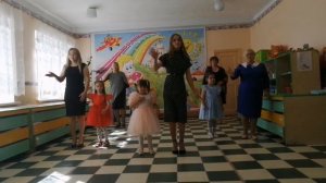 Танец воспитателей и детей "Леди-воспитатель"