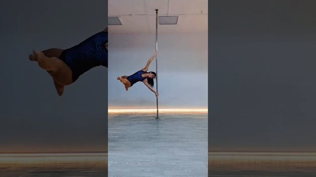 Pole-dance .mp4