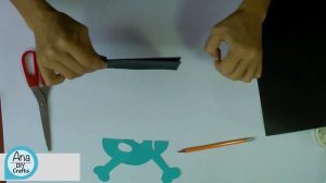 5 EASY Halloween Garlands - Ana | DIY Crafts