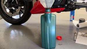 2021 BMW F900R Oil Change