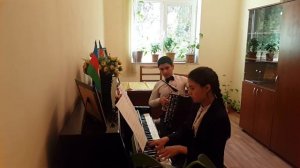Ağdaş. Habil Əliyev adına musiqi  məktəbi. P. Çaykovski "Neopalitan mahnısı"