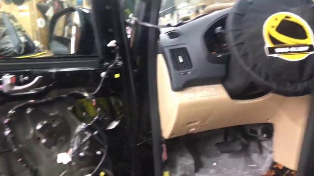 Hyundai H-1 шумоизоляция. Минивэн от корейского концерна нуждается в дополнительной защите от шума