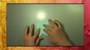 Оригами голубь из бумаги./Origami paper pigeon.