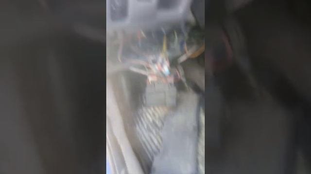 Peugeot 206 проблема глохнет, на ходу.