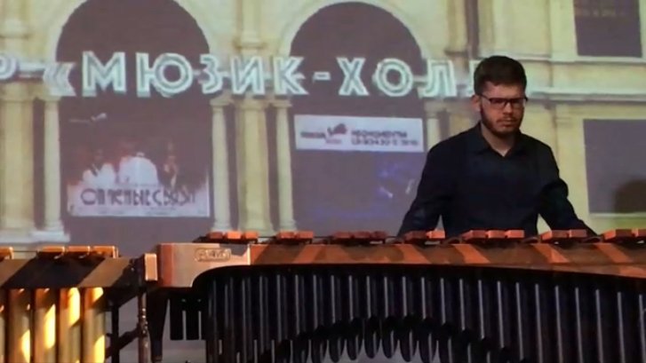В театре Мюзик-Холл Петербурга - новые музыкальные инструменты (1)