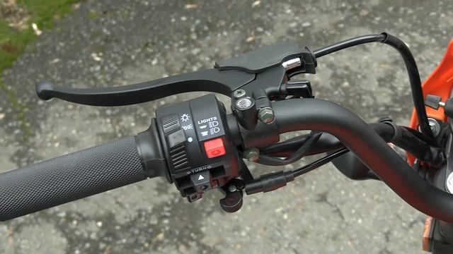 Мопед COLT SCRAMBLER. Краткий видео-обзор, инфографика.