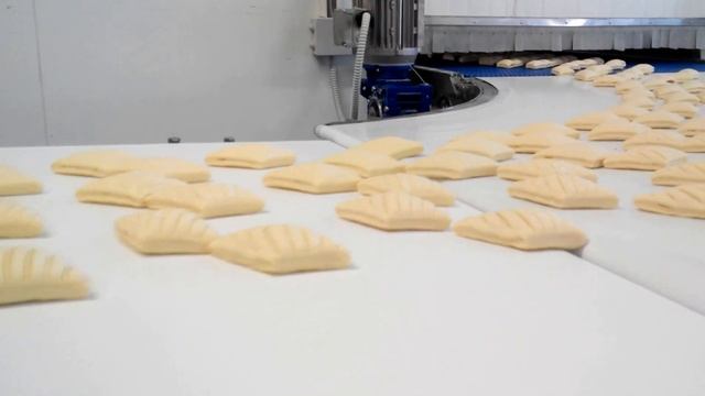 Поворотный ПВХ конвейер для транспортировки тестовых полуфабрикатов