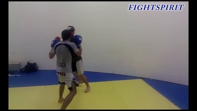 Хабиб Нурмагомедов против Михаила Малютина. Спарринг по боксу смотреть онлайн