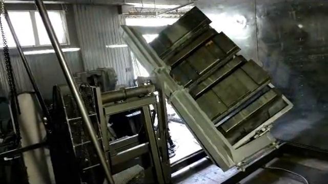 Ротоформовочная машина  SRF5000D Shuttle 5 м3. Rotomolding equipment.