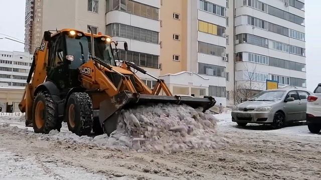 Уборка и вывоз снега с территории ТСЖ смотреть онлайн