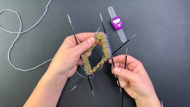Простые мужские носки спицами из 6-нитки , первая часть