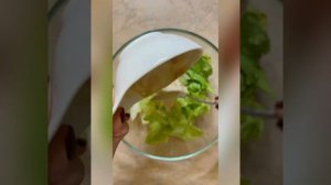 Салат с тунцом и каперсами